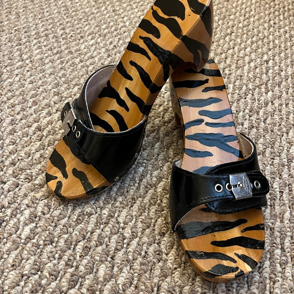 Dr.Scholl’s custom painted LSU Tiger Women's Clogs